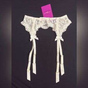 NWT L'Agent By Agent Provocateur Vanesa Suspender Garter Belt